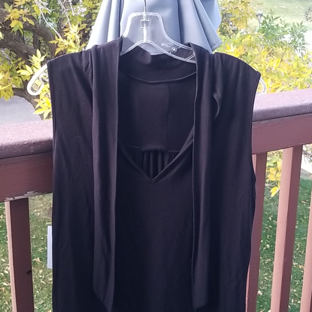 NWT Calvin Klein Sleeveless Top - Picture 2 of 3